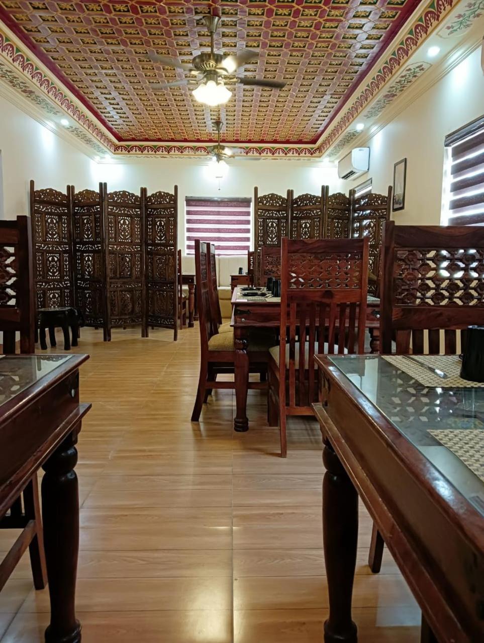 Hotel Vijayvargiya Dhani ビーカーネール エクステリア 写真